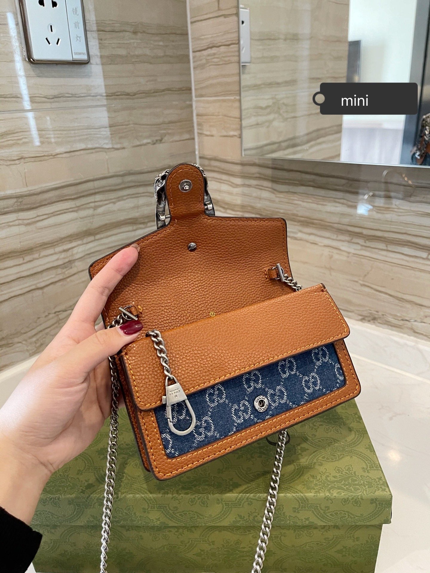 Designer Handbags GI 052