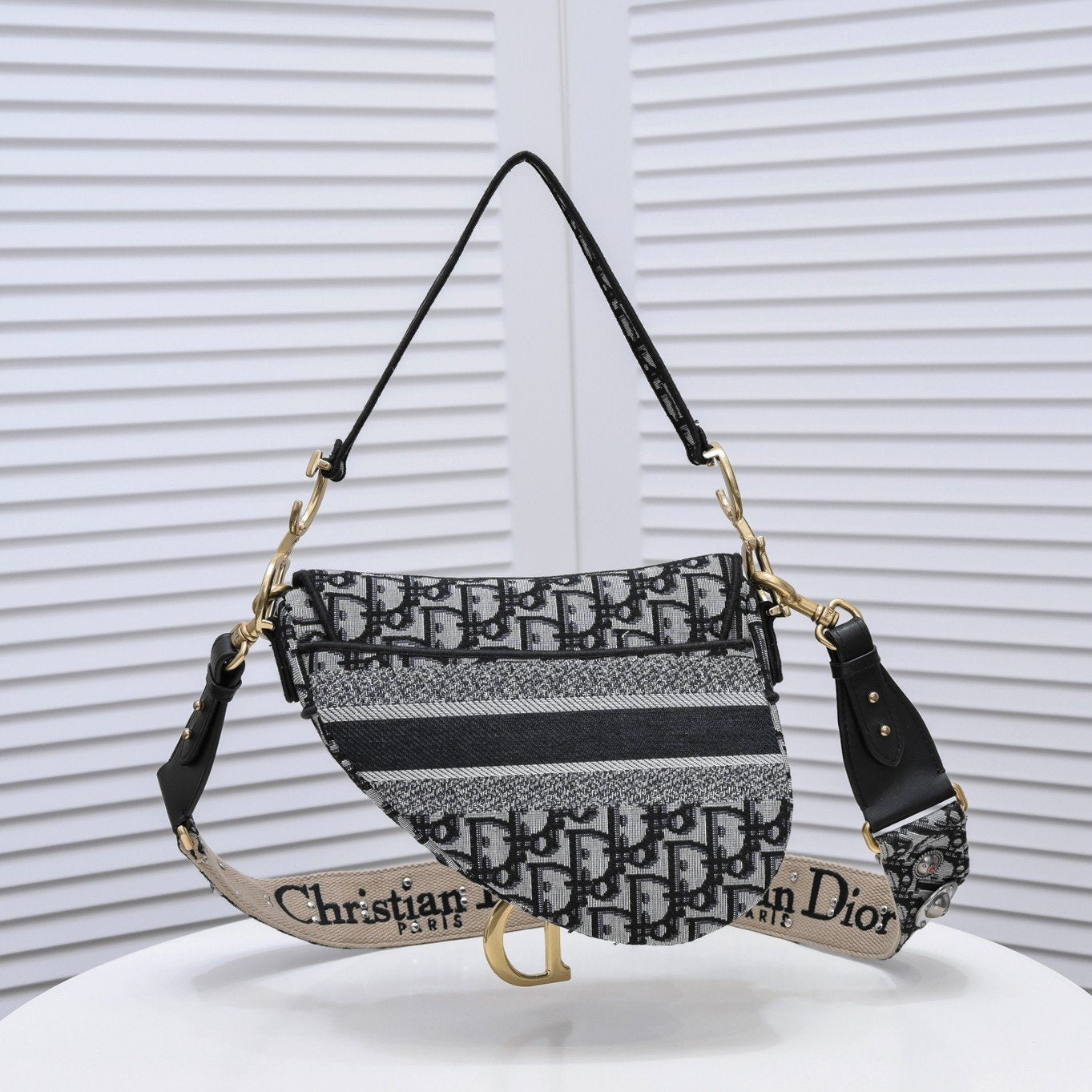 Designer Handbags DR 286