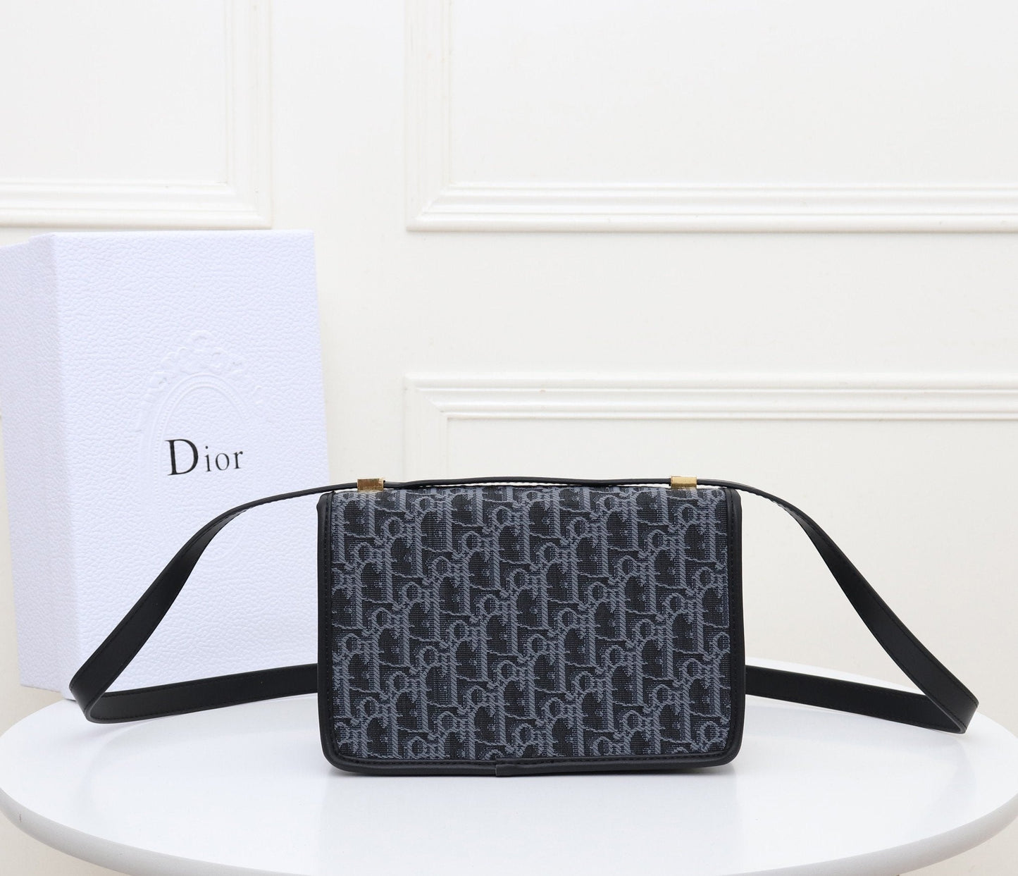 Designer Handbags DR 144