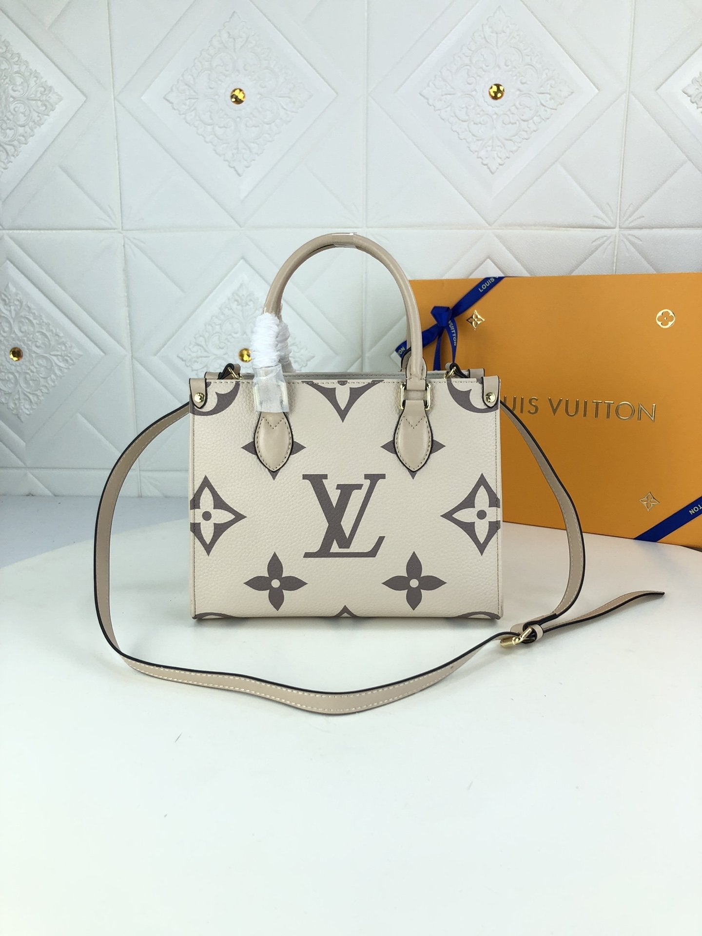 Designer Handbags LN 106