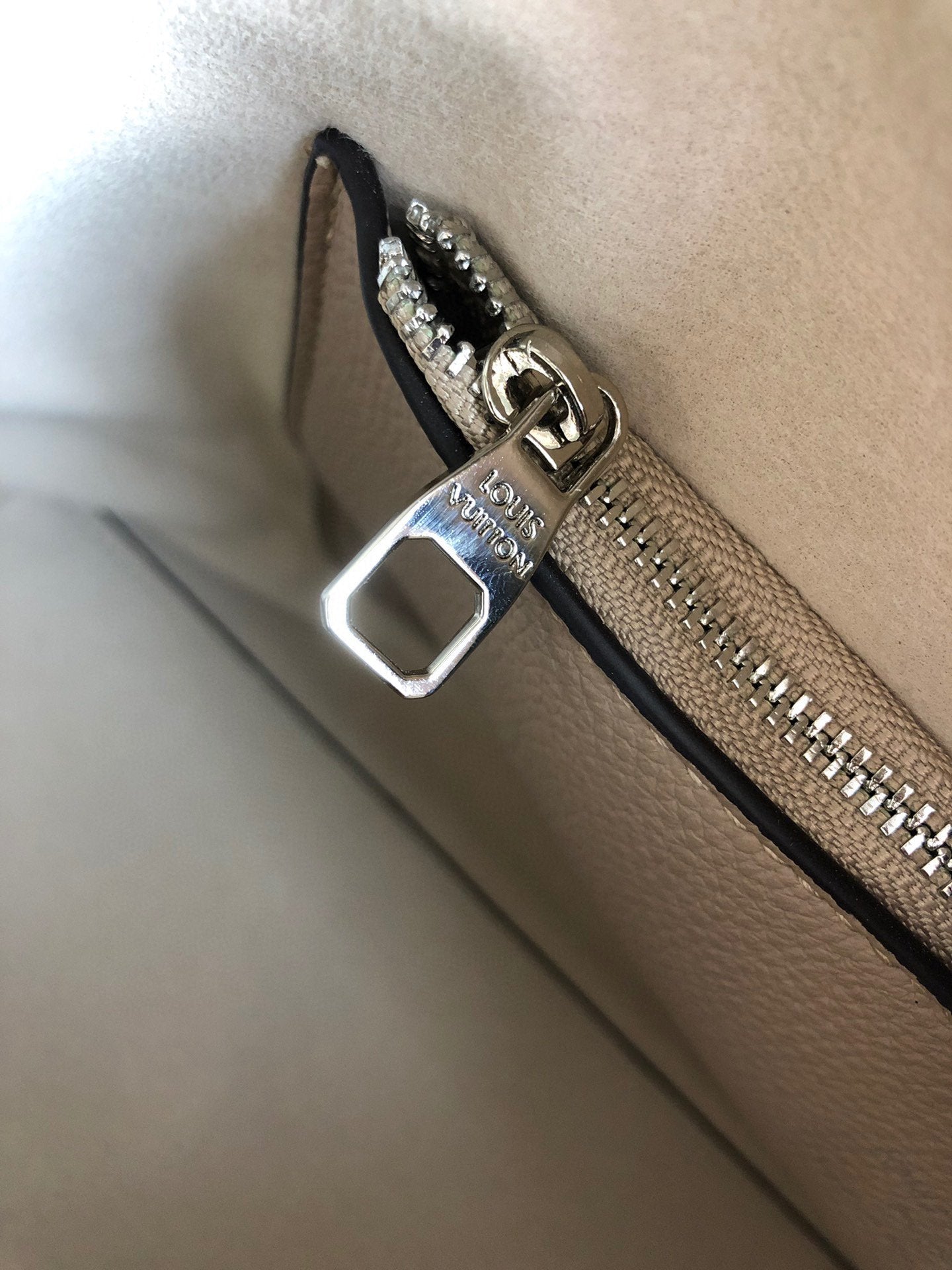 Designer Handbags LN 050