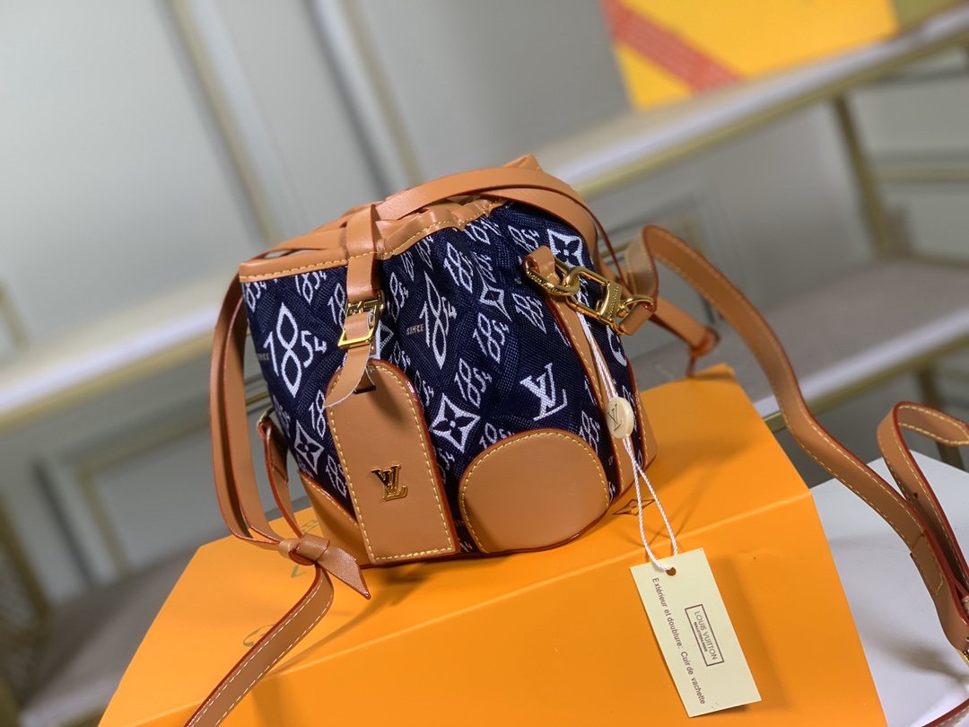 Designer Handbags LN 099