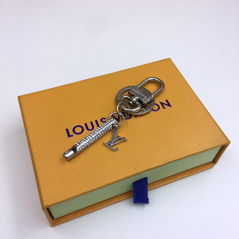 BL -High Quality Keychains LUV 072