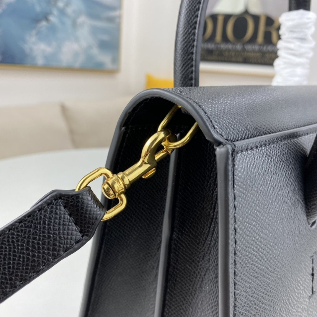 Designer Handbags DR 079