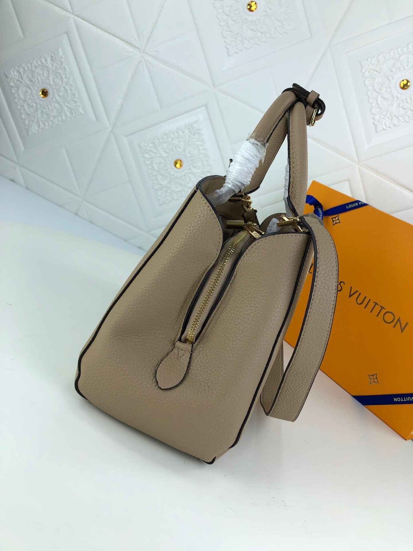 Designer Handbags LN 035