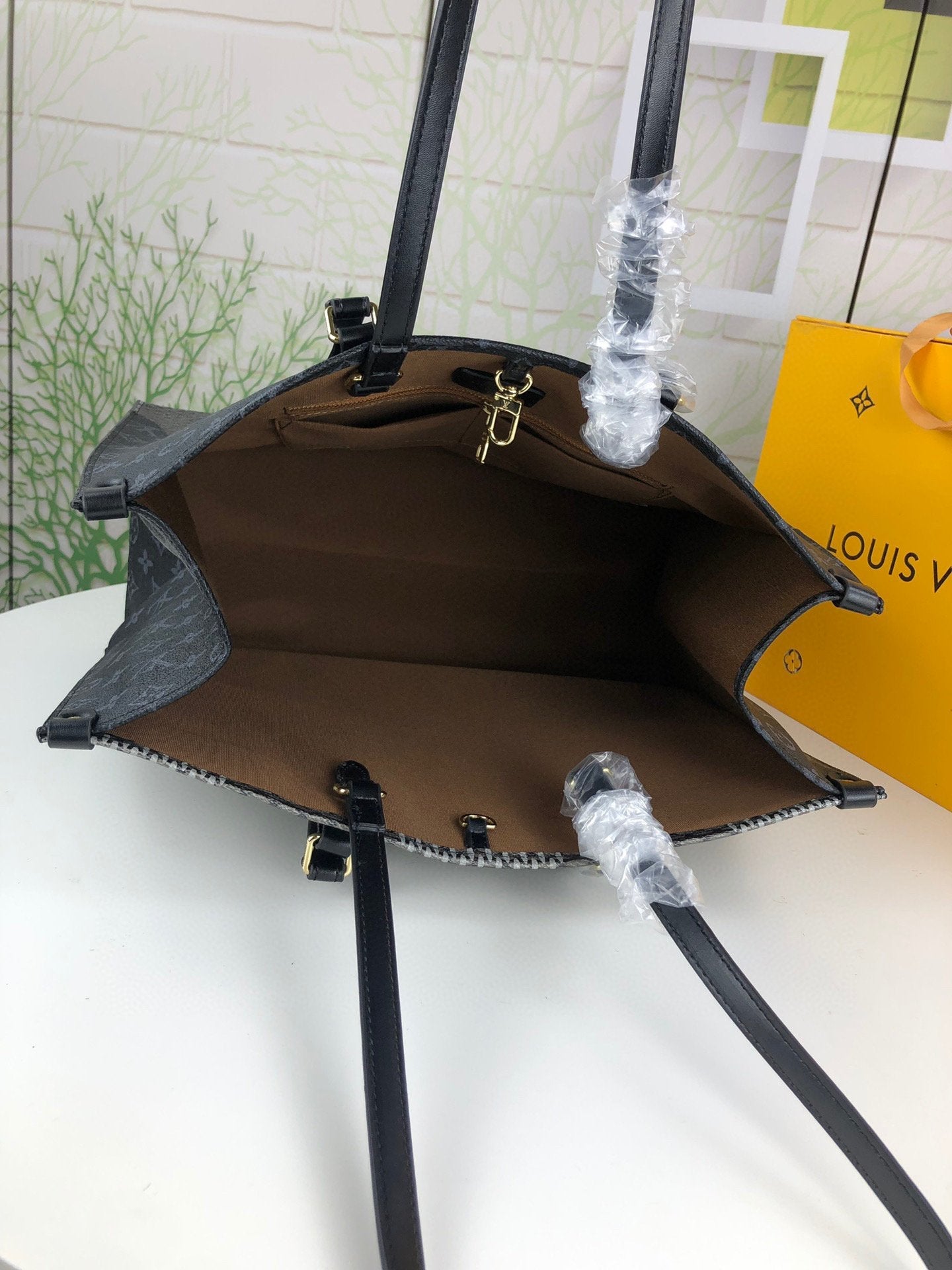 Designer Handbags LN 045