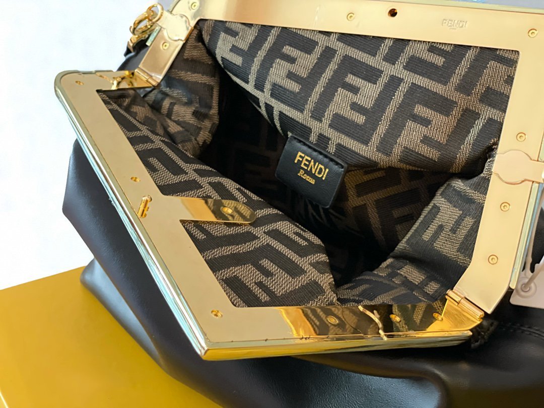 Designer Handbags FD 199