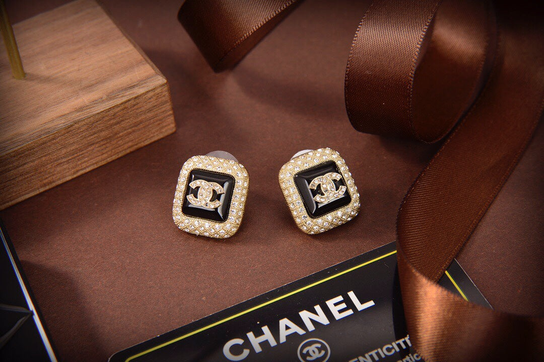 PT - Holiday Earring CHL 065