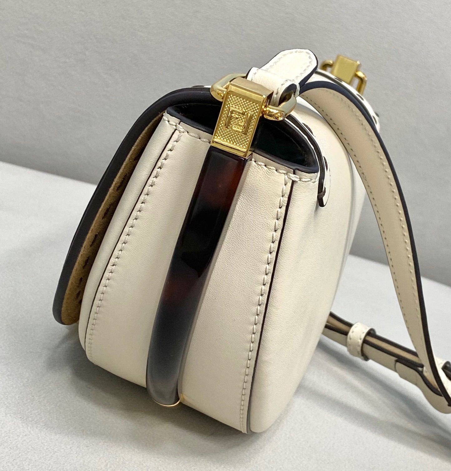 Designer Handbags FD 058