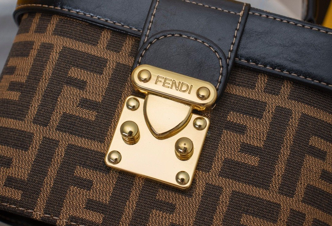 Designer Handbags FD 023