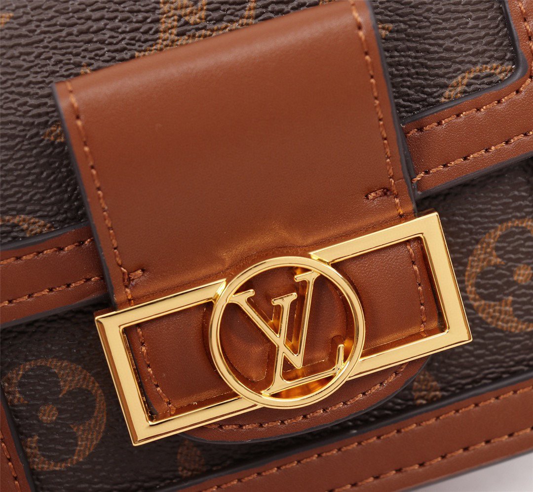 Designer Handbags LN 047