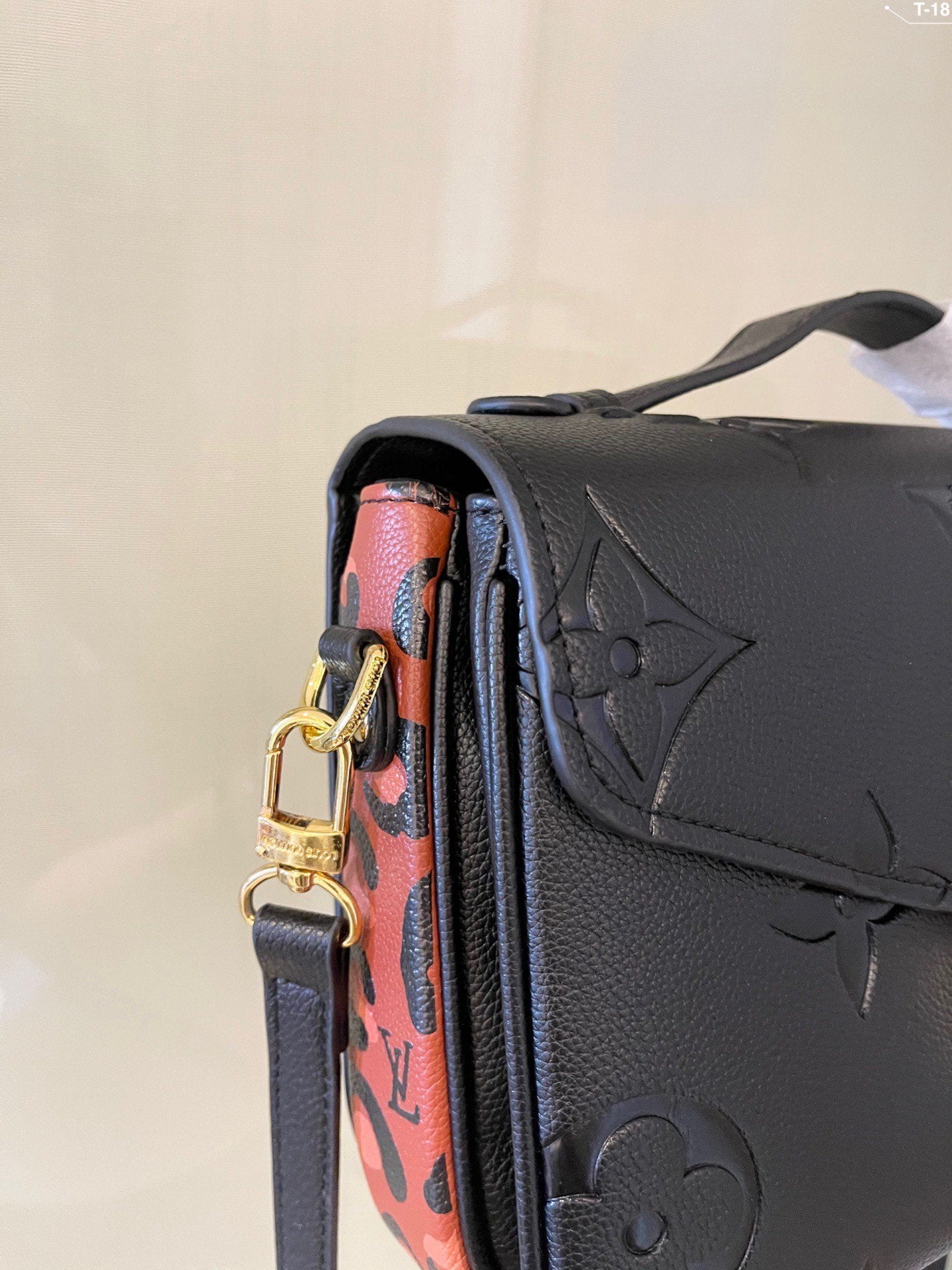 Designer Handbags LN 502