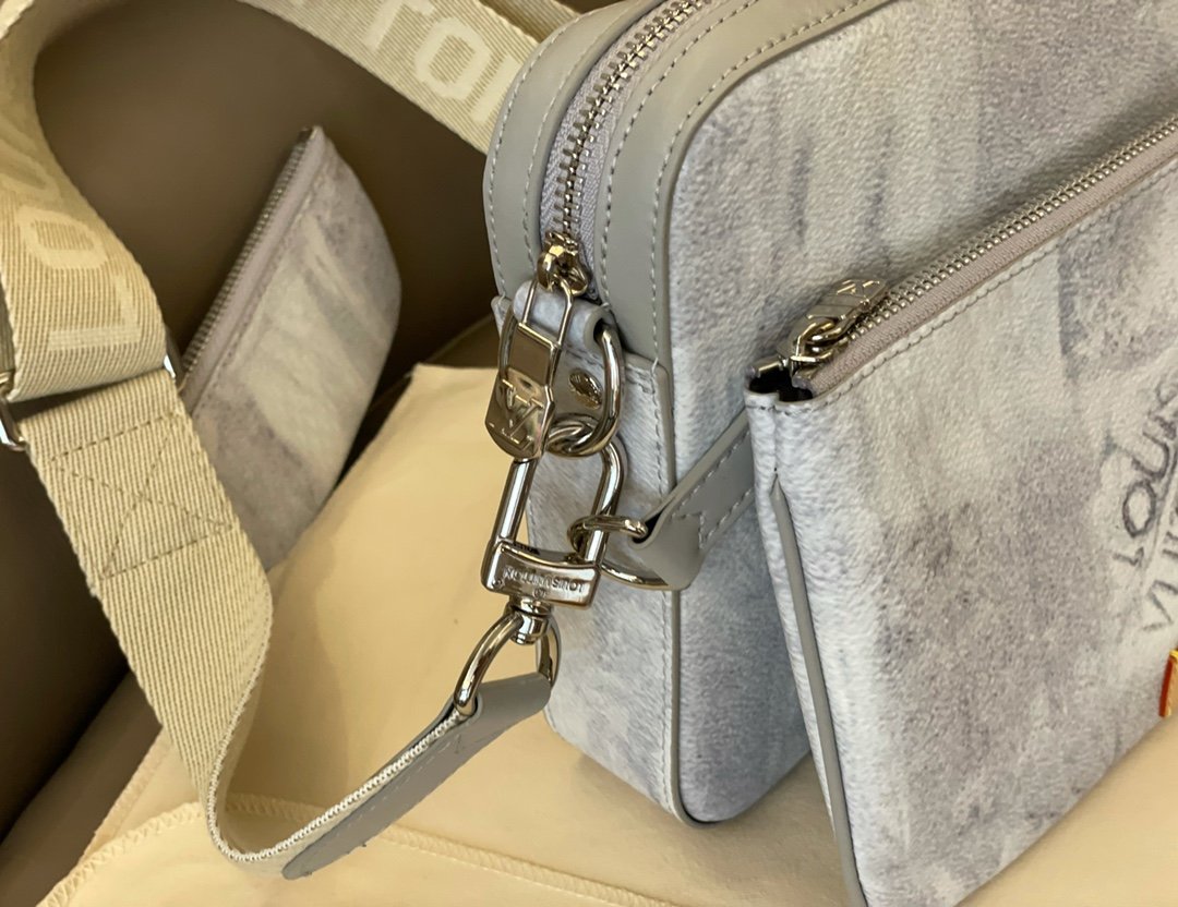 Designer Handbags LN 518