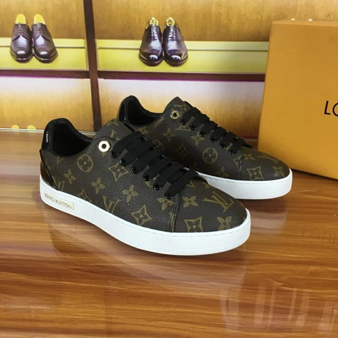 PT - High Quality Luv Sneaker 048