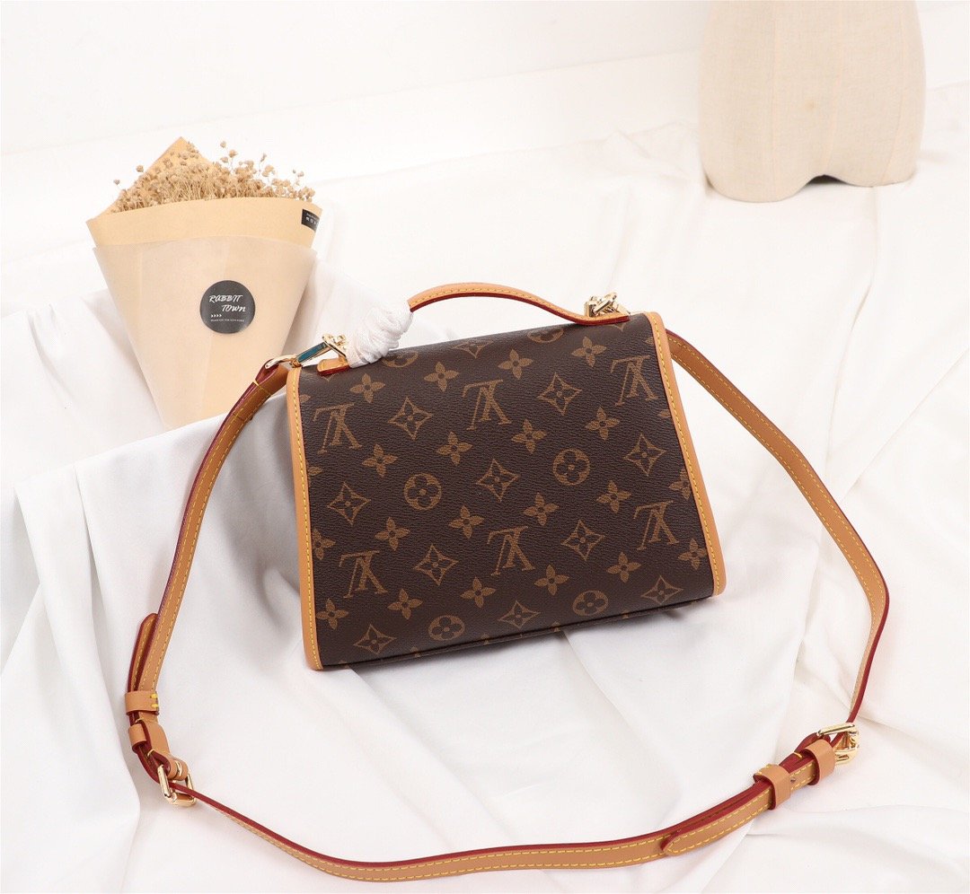 Designer Handbags LN 271