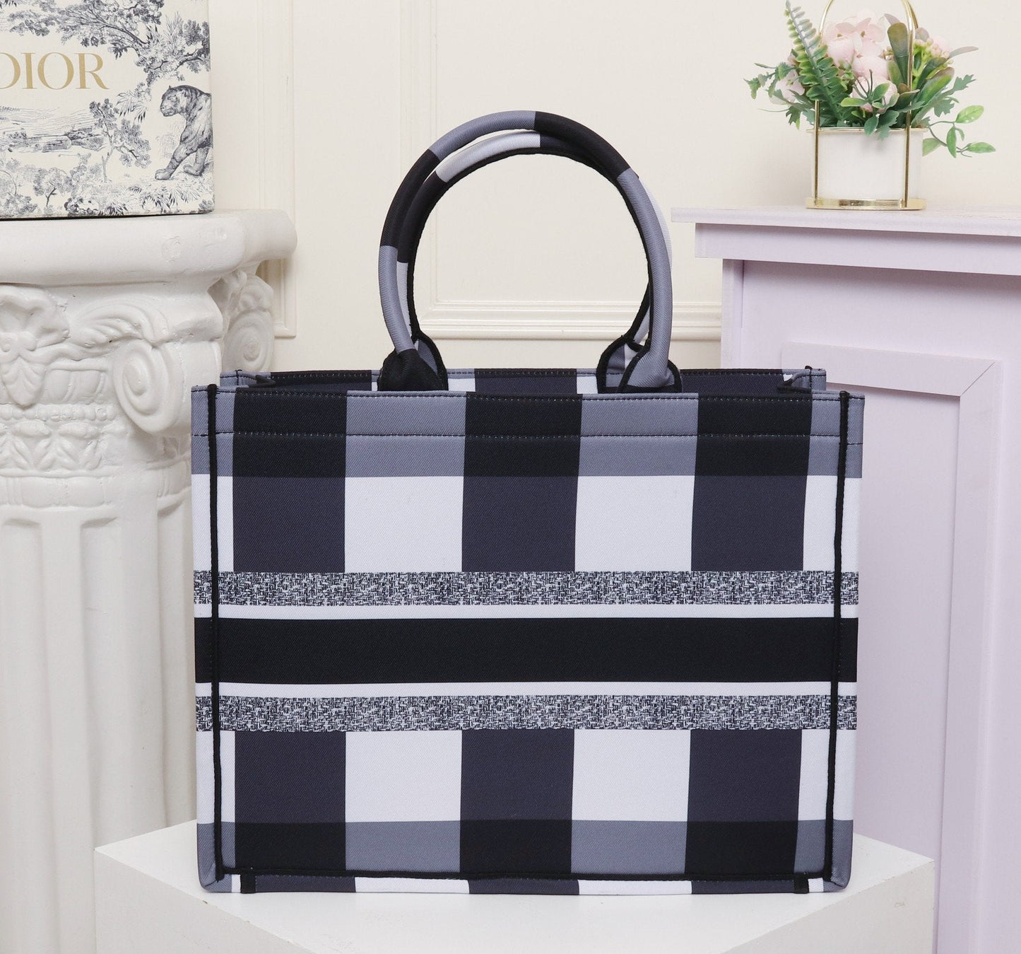 Designer Handbags DR 178