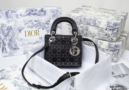 Designer Handbags DR 230